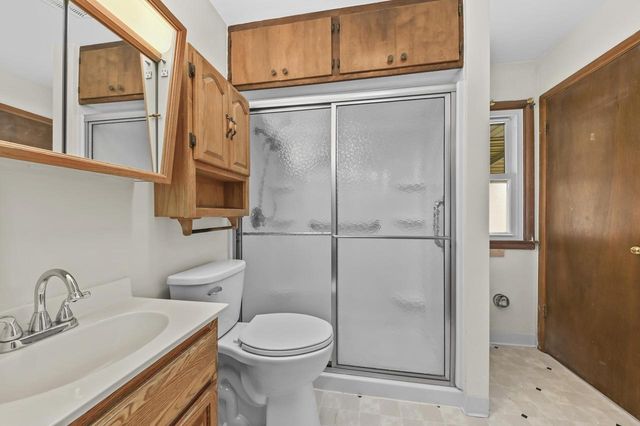 W149N8153 Winchester STREET, Menomonee Falls, WI 53051
