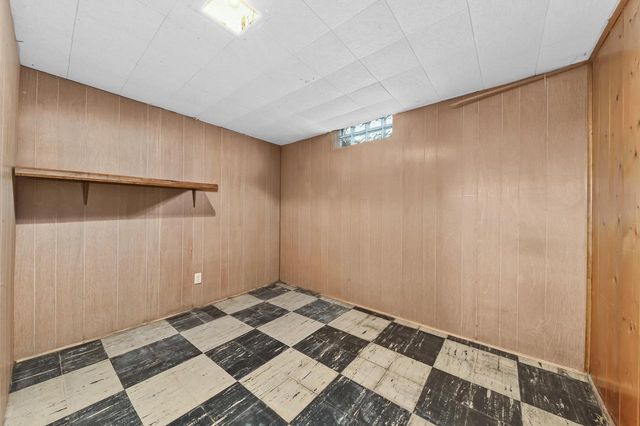 W149N8153 Winchester STREET, Menomonee Falls, WI 53051