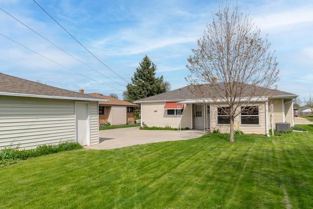 W149N8153 Winchester STREET, Menomonee Falls, WI 53051