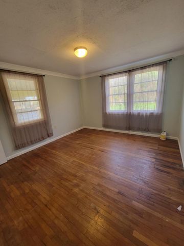 201 Mable St., Hattiesburg, MS 39401