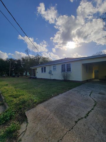 201 Mable St., Hattiesburg, MS 39401