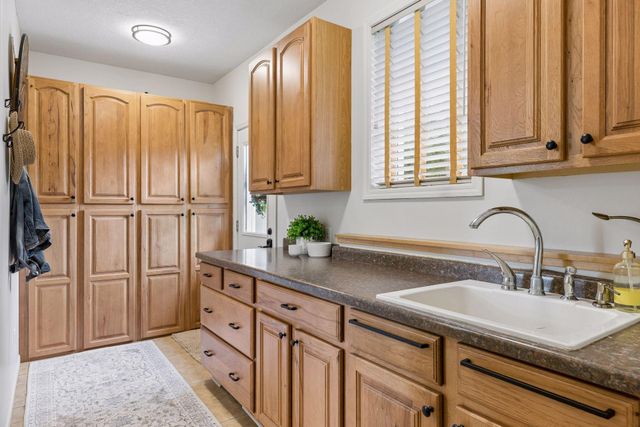 6815 Ruby Lane, Chanhassen, MN 55317