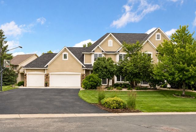 6815 Ruby Lane, Chanhassen, MN 55317