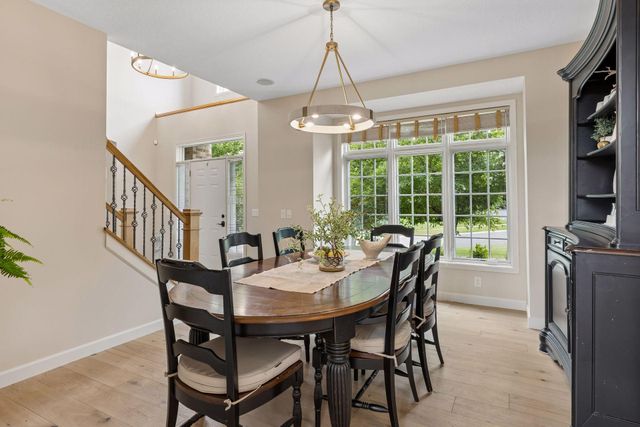 6815 Ruby Lane, Chanhassen, MN 55317