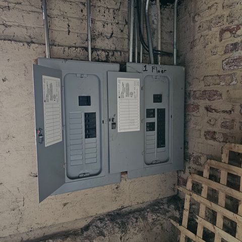 4008 W Wilcox Street, Chicago, IL 60624