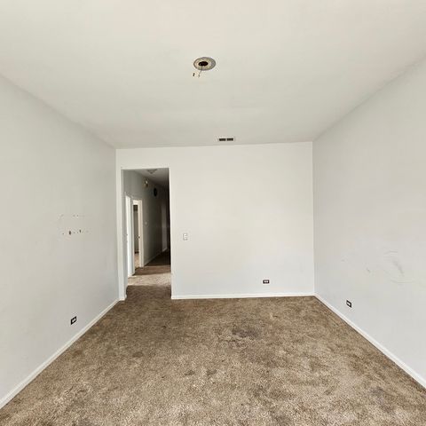 4008 W Wilcox Street, Chicago, IL 60624