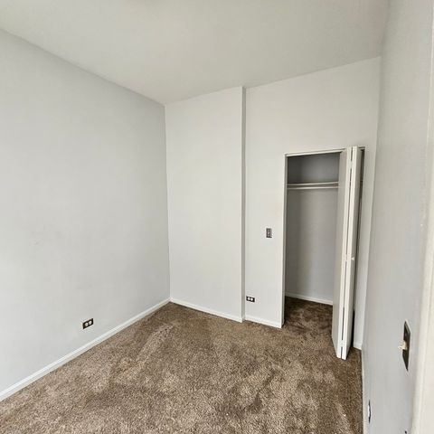 4008 W Wilcox Street, Chicago, IL 60624