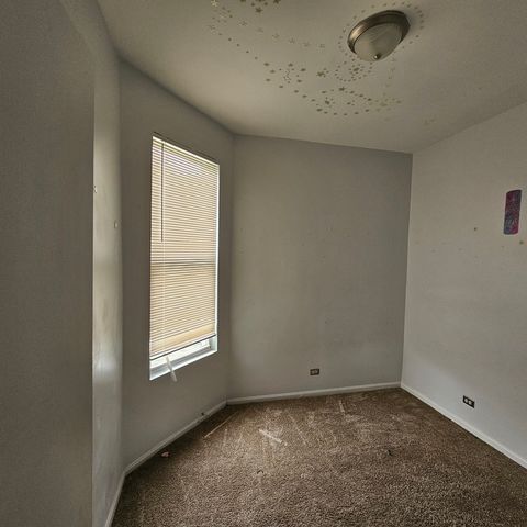 4008 W Wilcox Street, Chicago, IL 60624