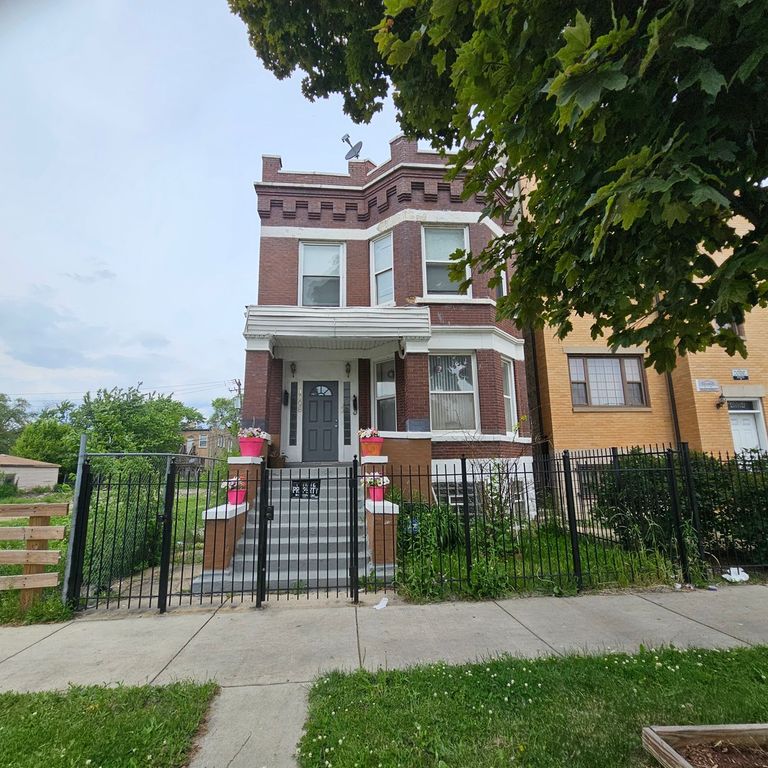 4008 W Wilcox Street, Chicago, IL 60624