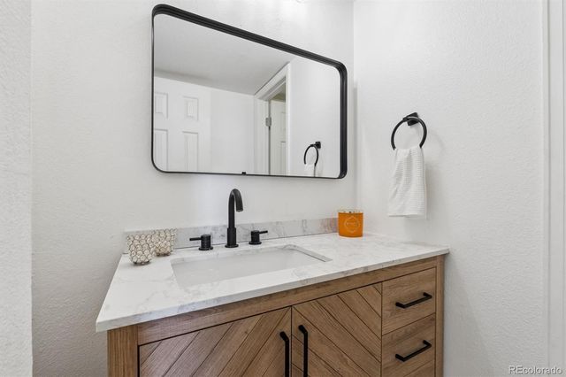 935 Broadway 211, Boulder, CO 80302