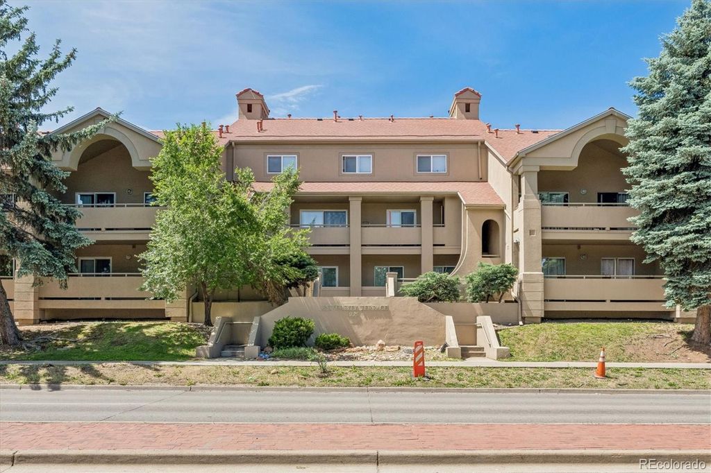 935 Broadway 211, Boulder, CO 80302