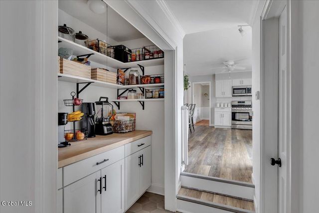 18 Par Del Rio, Clifton Park, NY 12065