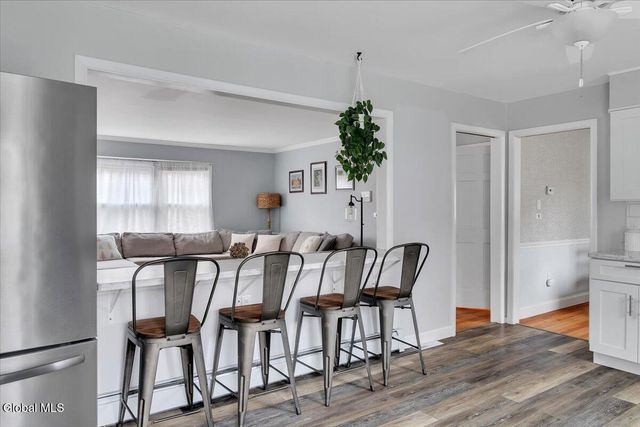 18 Par Del Rio, Clifton Park, NY 12065