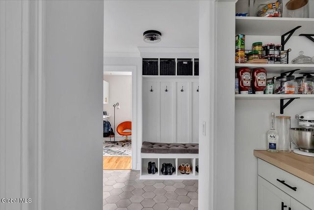 18 Par Del Rio, Clifton Park, NY 12065