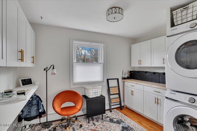 18 Par Del Rio, Clifton Park, NY 12065