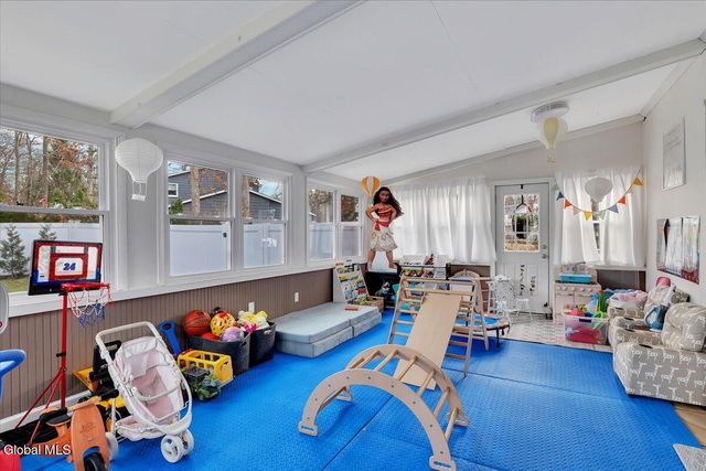 18 Par Del Rio, Clifton Park, NY 12065