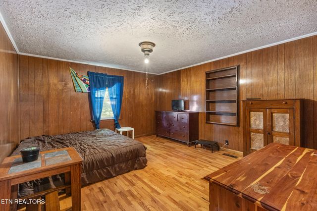 806 Bennett St, Sweetwater, TN 37874