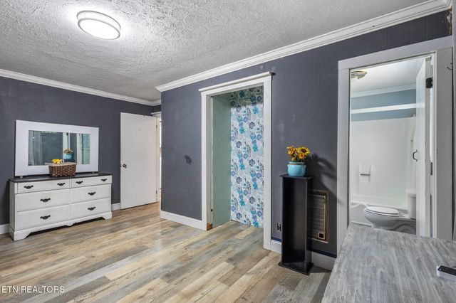 806 Bennett St, Sweetwater, TN 37874