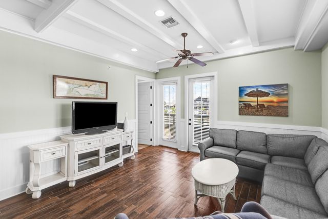 170 Social CIR #11, Port Aransas, TX 78373