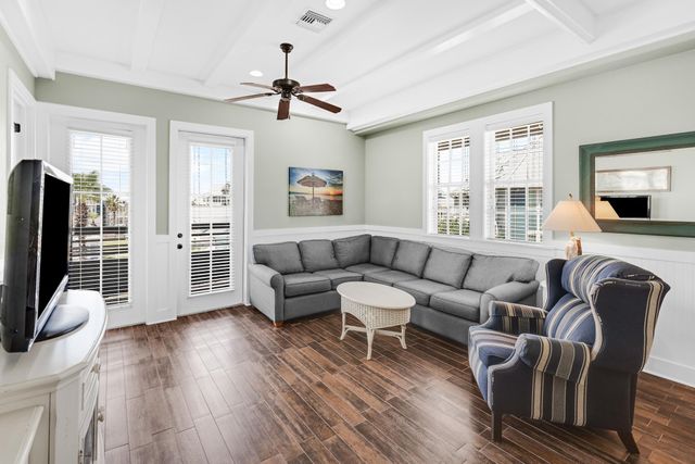 170 Social CIR #11, Port Aransas, TX 78373