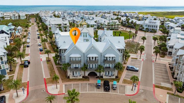 170 Social CIR #11, Port Aransas, TX 78373