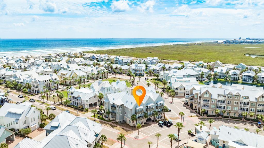 170 Social CIR #11, Port Aransas, TX 78373