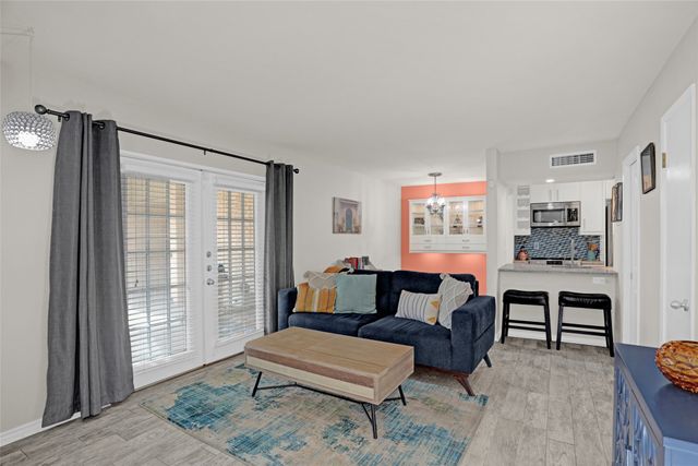 12834 Midway Road 2110, Dallas, TX 75244