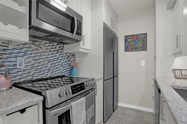 12834 Midway Road 2110, Dallas, TX 75244