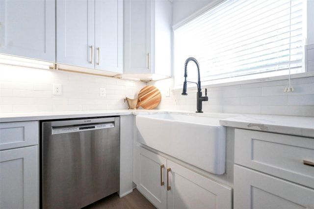 10118 Briar Rose Drive, Houston, TX 77042