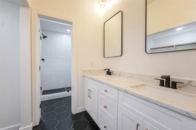 10118 Briar Rose Drive, Houston, TX 77042