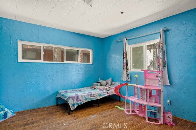 31140 Summit Drive, Running Springs, CA 92382