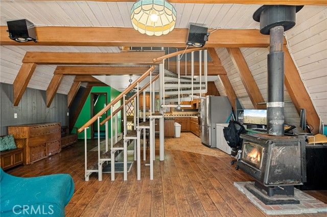 31140 Summit Drive, Running Springs, CA 92382