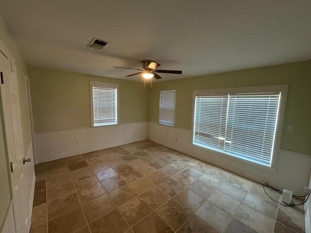 8445 Delesandri Road, Hitchcock, TX 77563