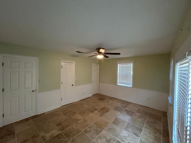 8445 Delesandri Road, Hitchcock, TX 77563