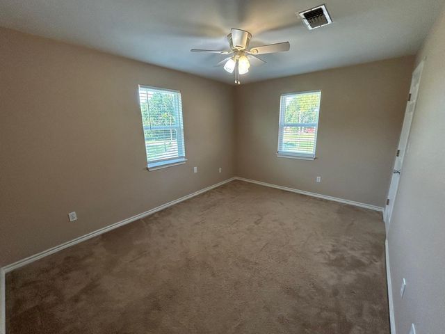 8445 Delesandri Road, Hitchcock, TX 77563