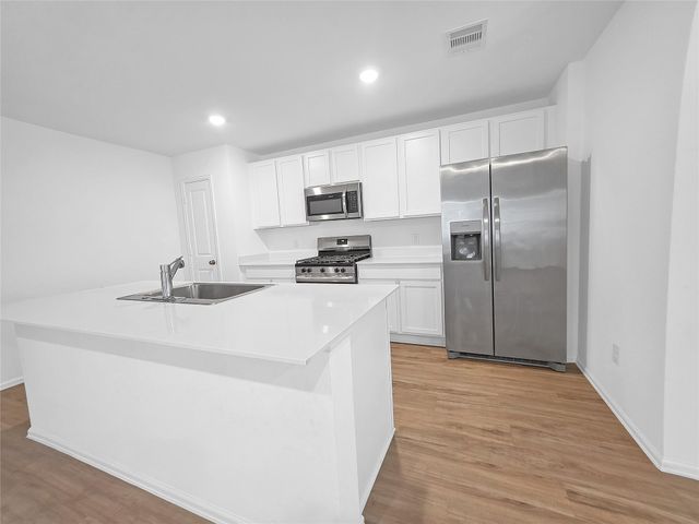 9518 Brookside Point Drive, Baytown, TX 77521