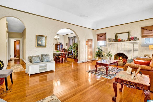 1820 SAINT CHARLES COURT SW, Birmingham, AL 35211