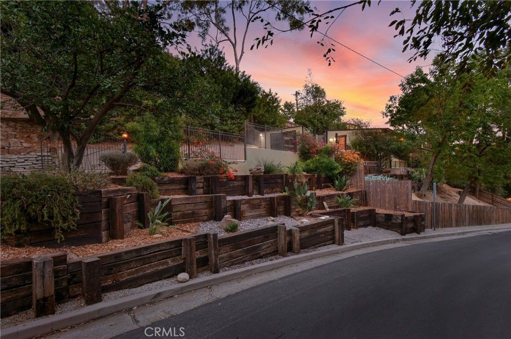 367 W Avenue 42, Mount Washington, CA 90065 — exterior