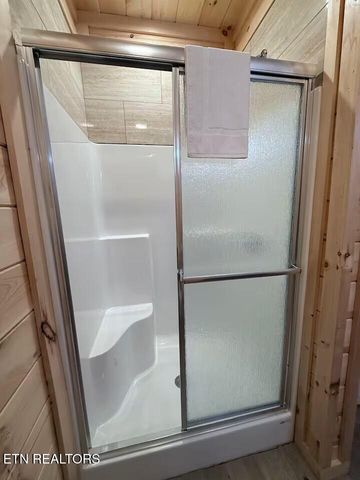 1642 Misty Hollow Way, Gatlinburg, TN 37738