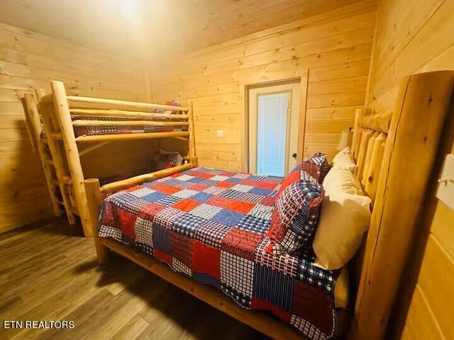 1642 Misty Hollow Way, Gatlinburg, TN 37738