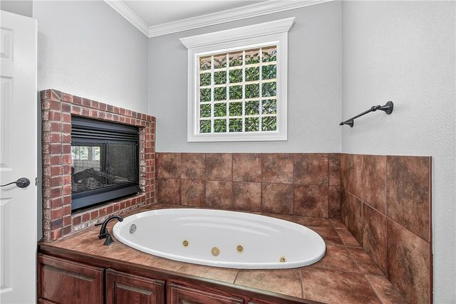 4103 NE Kensington Avenue, Bentonville, AR 72712