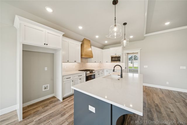 14129 N 54th East Avenue, Collinsville, OK 74021