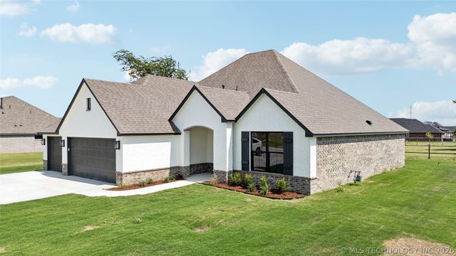 14129 N 54th East Avenue, Collinsville, OK 74021