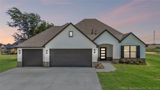 14129 N 54th East Avenue, Collinsville, OK 74021