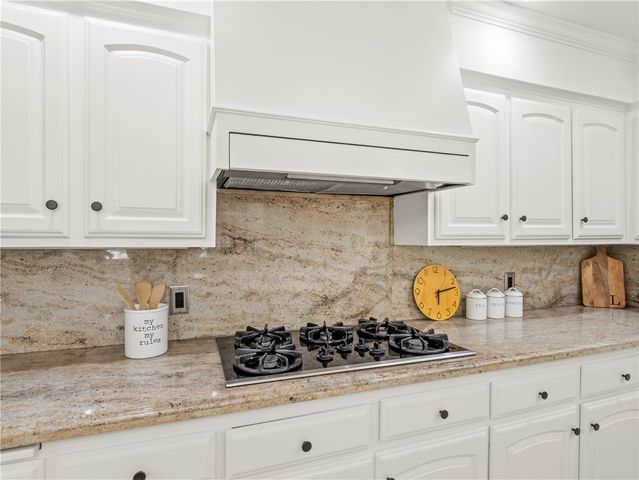 2527 W San Madele, Fresno, CA 93711