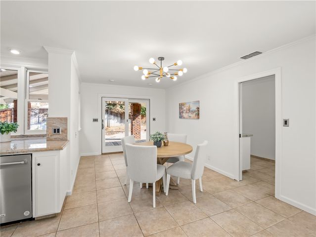 2527 W San Madele, Fresno, CA 93711