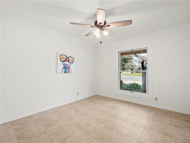 2527 W San Madele, Fresno, CA 93711