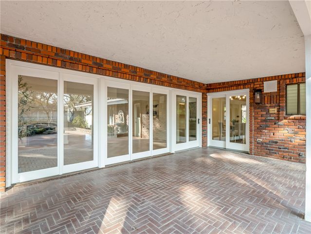 2527 W San Madele, Fresno, CA 93711