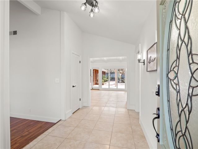 2527 W San Madele, Fresno, CA 93711