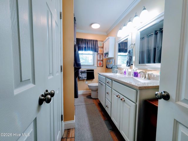 222 Orange Street, Kinston, NC 28504